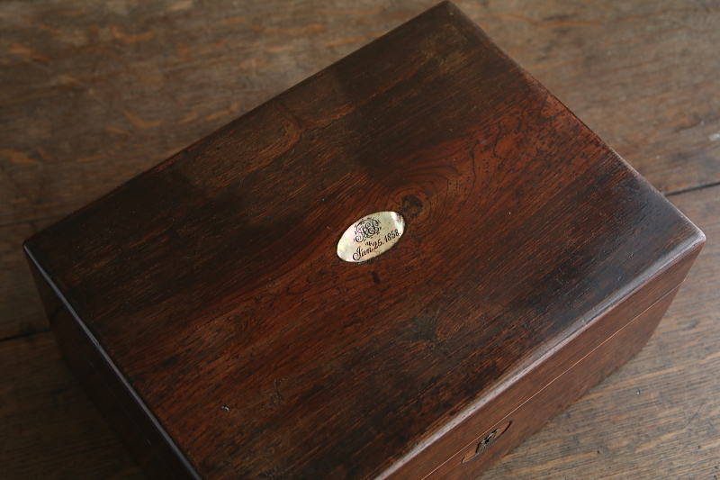 白蝶貝象嵌のソーイングボックス　イギリス　ヴィクトリアン アンティークストリュフ