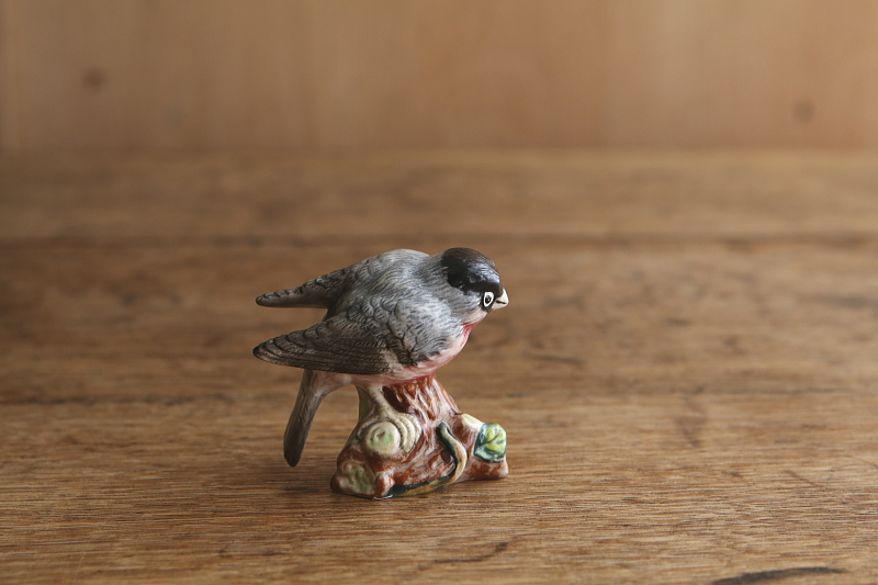 小鳥のフィギュリン　beswick pottery royal doulton  イギリス アンティークストリュフ