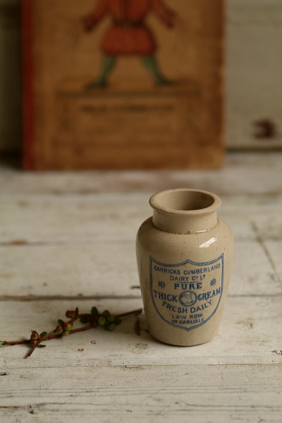 ストーンウェア　クリームボトル　アンティークストリュフ 202602026