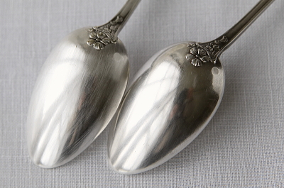 蔓花のティースプーン　フランス　アンティークストリュフ