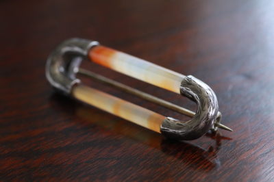 ヴィクトリアンアゲートアンドシルバー　スコティッシュシルバーブローチ　アンティークストリュフ