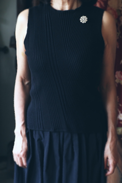 オールドマインカットペーストブローチ　クッションシェイプ　ヨーロッパ　アンティークストリュフ