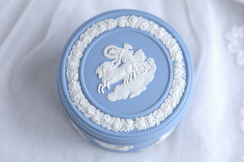 ジャスパーウェア　クリームケース　ウエッジウッド wedgwood イギリス　アンティークストリュフ