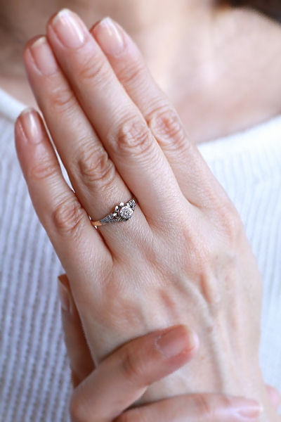 プラチナフェイス　ダイヤモンドソリテールリング　エンゲージ　婚約指輪　イギリス　アンティークストリュフ 20250516