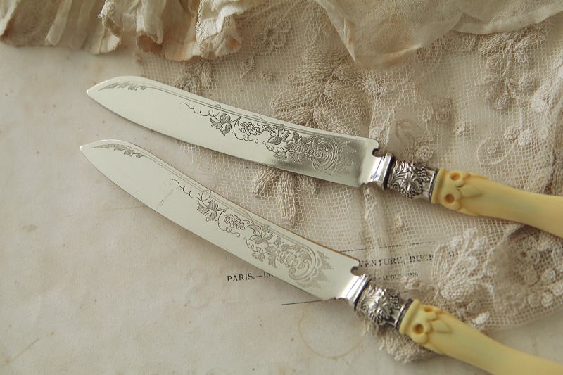 アイボリーハンドル　デザートナイフアンドフォーク　2組　イギリス　アンティークストリュフ