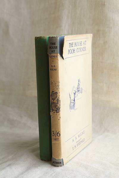 プー横丁にたった家 A.A.ミルン　くまのプーさん　THE HOUSE AT POOH CORNER　イギリス　アンティークストリュフ