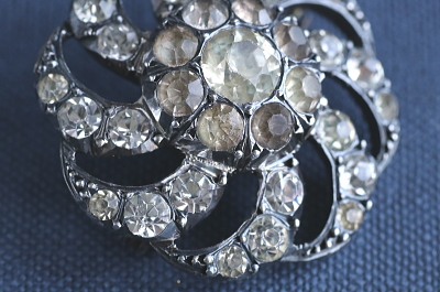 オールドペーストシルバーブローチ　ヨーロッパ　アンティークストリュフ