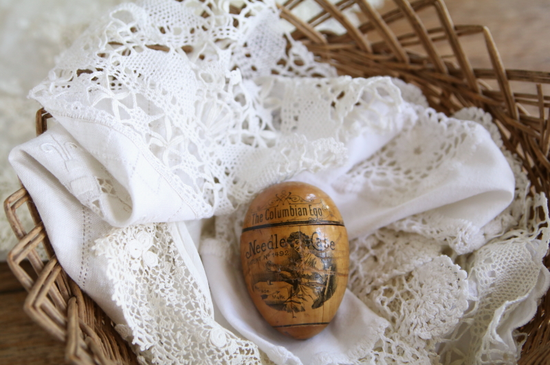 卵型のニードルケース　the columbian egg ドイツ　アンティークストリュフ