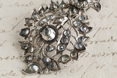 ローズカットストーン　シルバーターバンピン　イギリス アンティークストリュフ