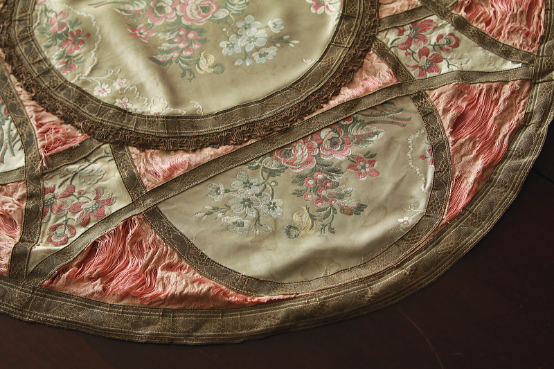 薔薇のシルクマット　フランス　アンティークストリュフ