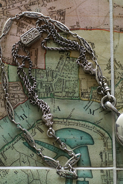 シルバーウォッチチェーンネックレス　アルバティーナ　アンティークジュエリー　ヴィンテージアクセサリー