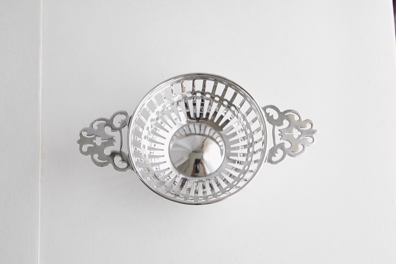 ヴィクトリアンシルバー　キャンディバスケット　william comyns and sons イギリス　アンティークストリュフ