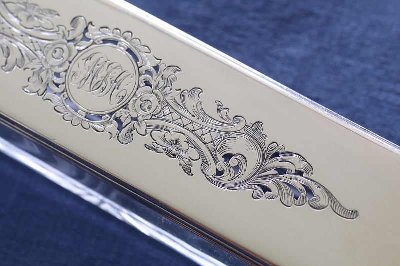 銀蓋のハットピンボックス　イギリス　アーリーヴィクトリアン　アンティークストリュフ