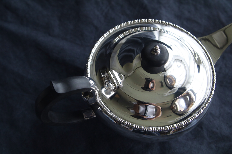 walker and hall シルバープレートティー四点揃い　ティーポット　イギリス アンティークストリュフ