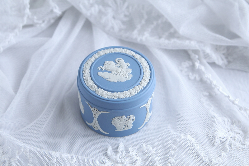 ジャスパーウェア　クリームケース　ウエッジウッド wedgwood イギリス　アンティークストリュフ