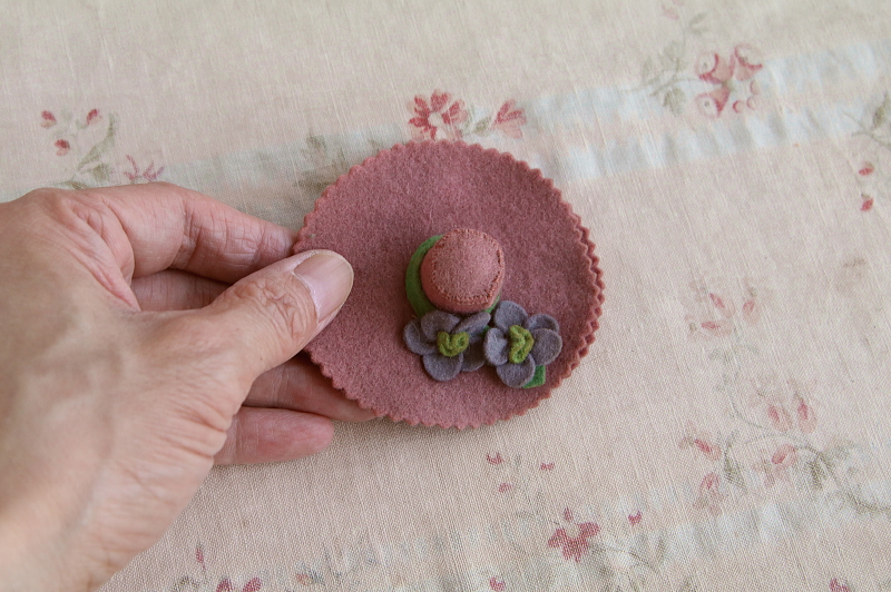 帽子のシンブル&ニードルケース　イギリス　アンティークストリュフ