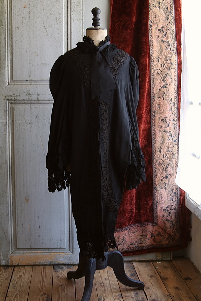 ブラックシルクのケープ フランス アンティークストリュフ 20251010