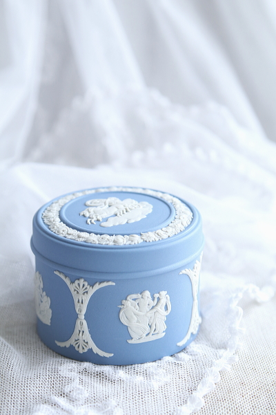 ジャスパーウェア　クリームケース　ウエッジウッド wedgwood イギリス　アンティークストリュフ