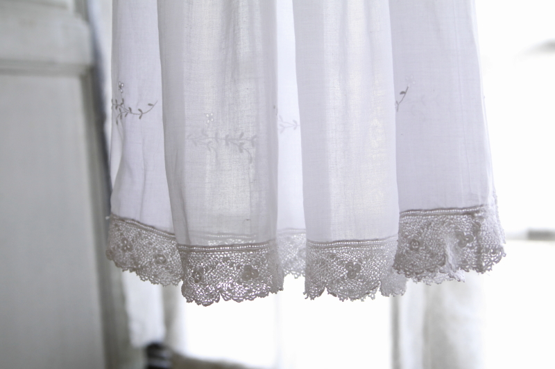 アイリッシュクロッシェ　コットンローンベビードレス　イギリス　アンティークストリュフ