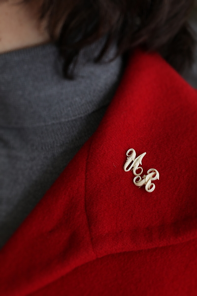 カーヴ度アイボリー　ピンブローチ　アンティークジュエリー　ヴィンテージアクセサリー　イギリス　アンティークストリュフ 20251216