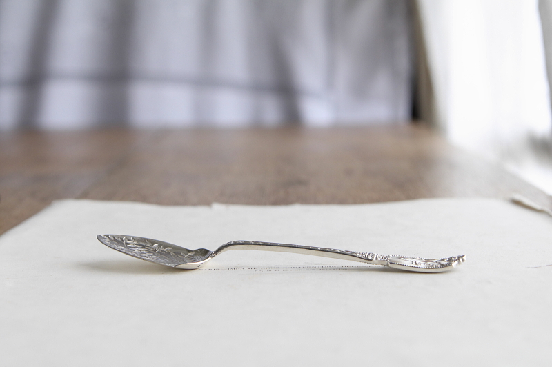 植物文様のジャムスプーン　ヴィクトリアン　イギリス　アンティークストリュフ