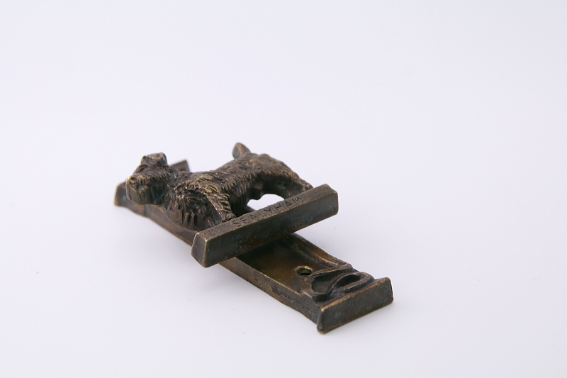 シーリハムテリアのドアノッカー　イギリス　アンティークストリュフ