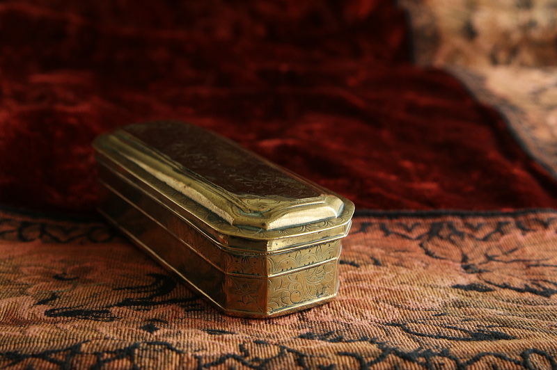 花唐草のブラスケース　ジョージアン　イギリス アンティークストリュフ