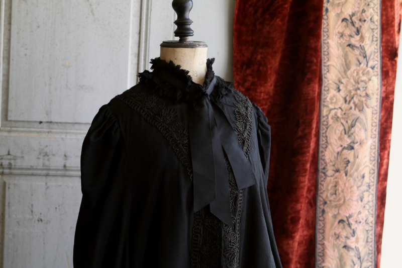 ブラックシルクのケープ　フランス　アンティークストリュフ