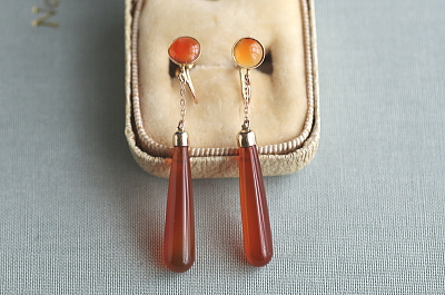 カーネリアンドロップ　ゴールドイヤリング　アンティークストリュフ 2026020306