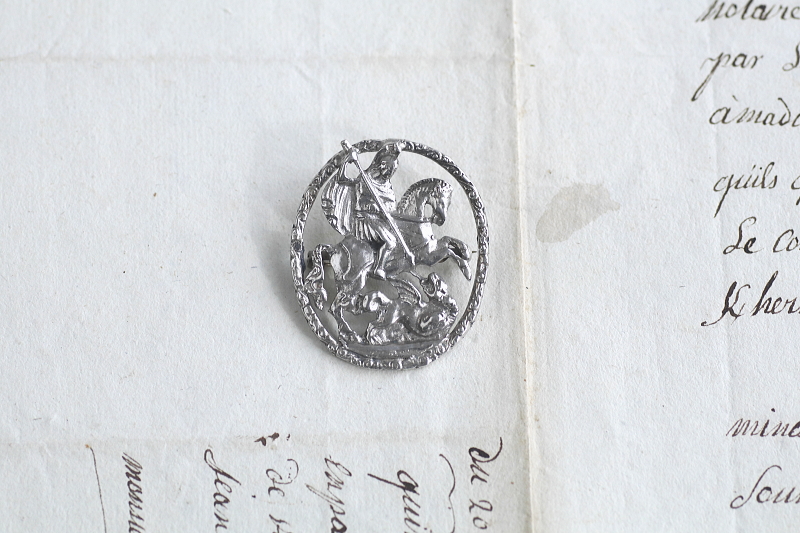 セントジョージ　ドラゴン　シルバーブローチ　イギリス　アンティークストリュフ 20251217