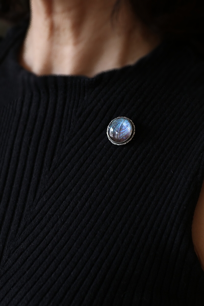 モルフォ蝶のシルバーブローチ　イギリス　アンティークストリュフ