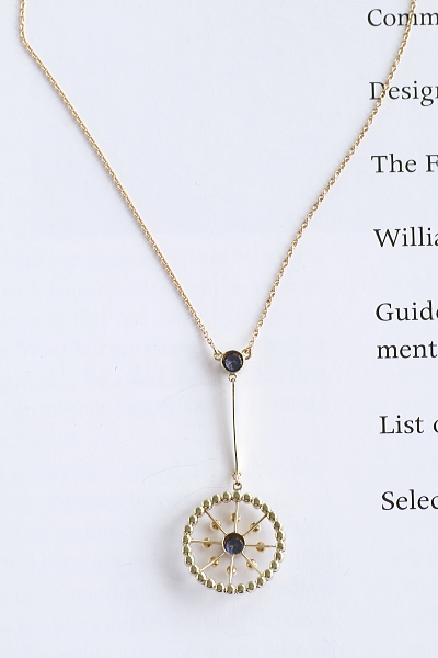 サファイアアンドシードパール　ラヴァリエールネックレス　イギリス