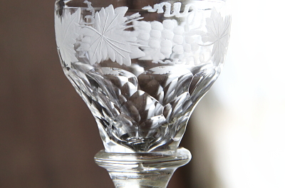 葡萄文カットクリスタルリキュールグラス　ヴィクトリアン　イギリス　アンティークストリュフ
