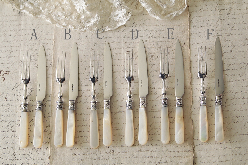 マザーオブパールハンドルデザートナイフ＆フォーク　イギリス　アンティークストリュフ