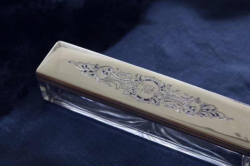 銀蓋のハットピンボックス　イギリス　アーリーヴィクトリアン　アンティークストリュフ