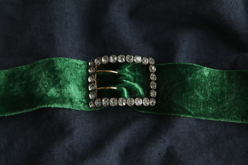 オールドマインカットペースト　ヴィクトリアンバックル　ヨーロッパ アンティークストリュフ