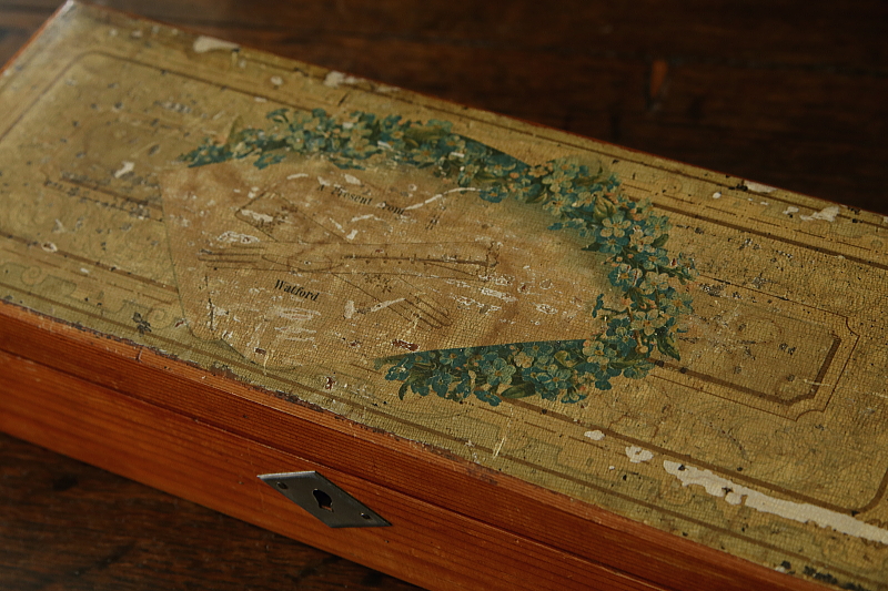 勿忘草の　モシュリンヌボックス　グローブ　イギリス　アンティークストリュフ