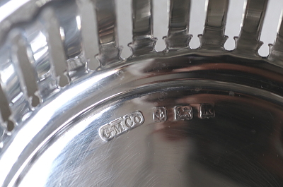 シルバーキャンディーバスケット　エドワーディアン　イギリス　アンティークストリュフ