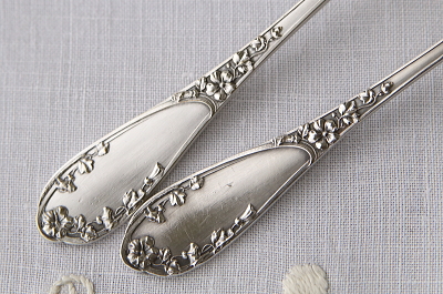 蔓花のティースプーン　フランス　アンティークストリュフ
