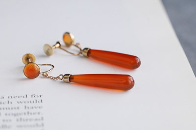 カーネリアンドロップ　ゴールドイヤリング　アンティークストリュフ 2026020306