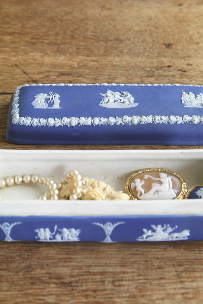 アンティークウエッジウッド　ジャスパートリンケットボックス　wedgwood　アンティークストリュフ 20250704