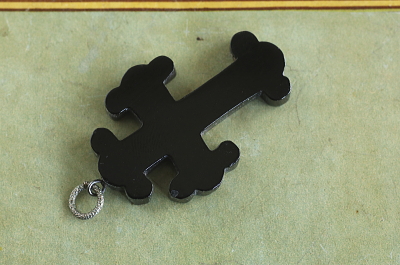 ヴィクトリアンジェット　クロスペンダントトップ　アンティークジュエリー　ヴィンテージアクセサリー　イギリス　アンティークストリュフ 20251216