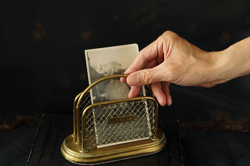 真鍮のレターラック　イギリス　アンティークストリュフ