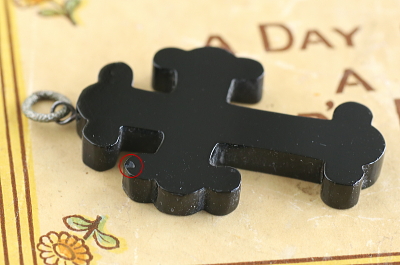 ヴィクトリアンジェット　クロスペンダントトップ　アンティークジュエリー　ヴィンテージアクセサリー　イギリス　アンティークストリュフ 20251216