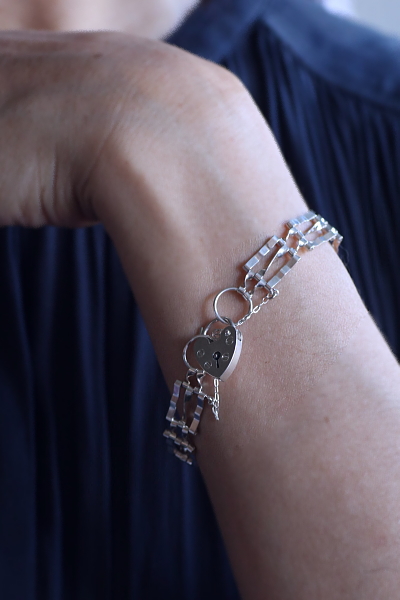 パドロッククラスプ　シルバーブレスレット　イギリス　アンティークストリュフ 20250801