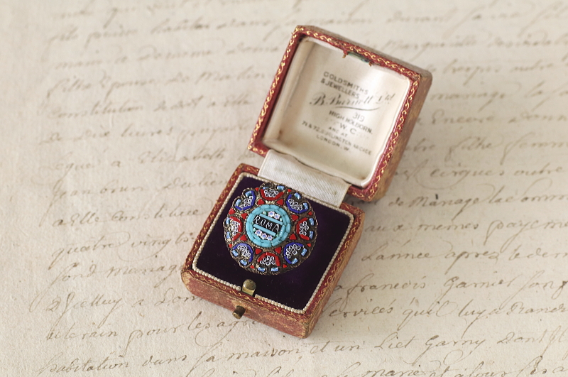 マイクロモザイクのスーベニールブローチとクロスペンダント　イタリア　アンティークストリュフ