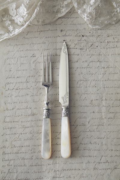 マザーオブパールハンドルデザートナイフ＆フォーク　イギリス　アンティークストリュフ
