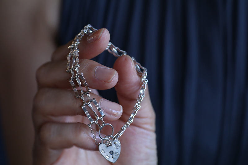 パドロッククラスプ　シルバーブレスレット　イギリス　アンティークストリュフ 20250801