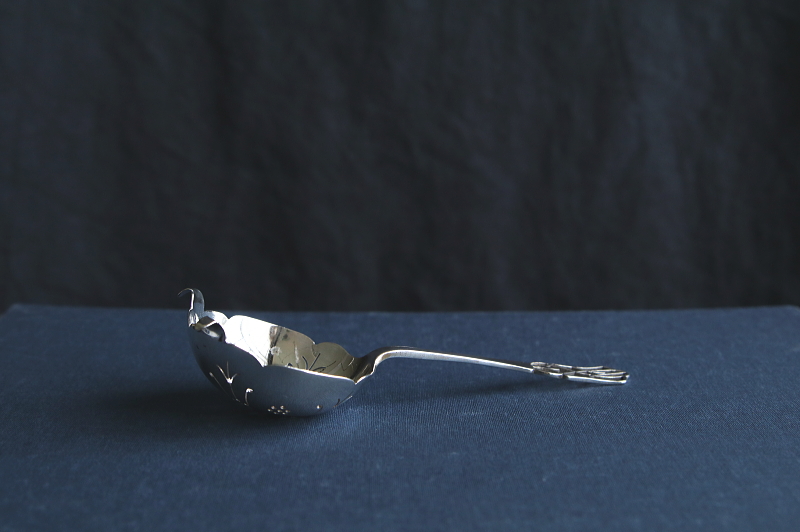 ピアスドワーク　シルバーティーストレーナー　イギリス　アンティークストリュフ