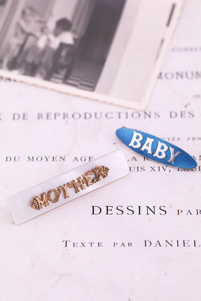 MOTHERとBABYのブローチ　イギリス　アンティークストリュフ 20250910